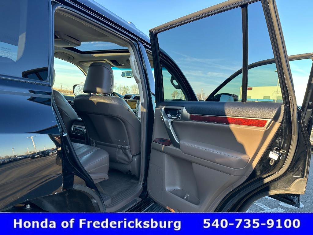 Used 2010 Lexus GX 460 image 31