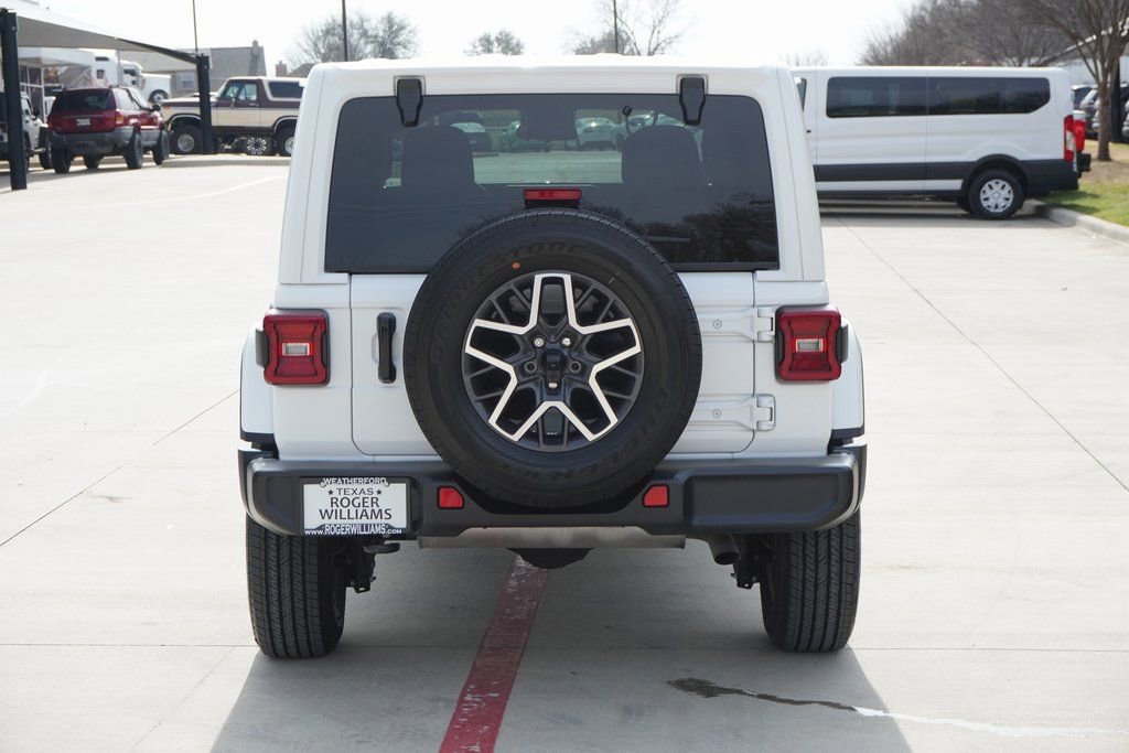 Used 2024 Jeep Wrangler Sahara image 4