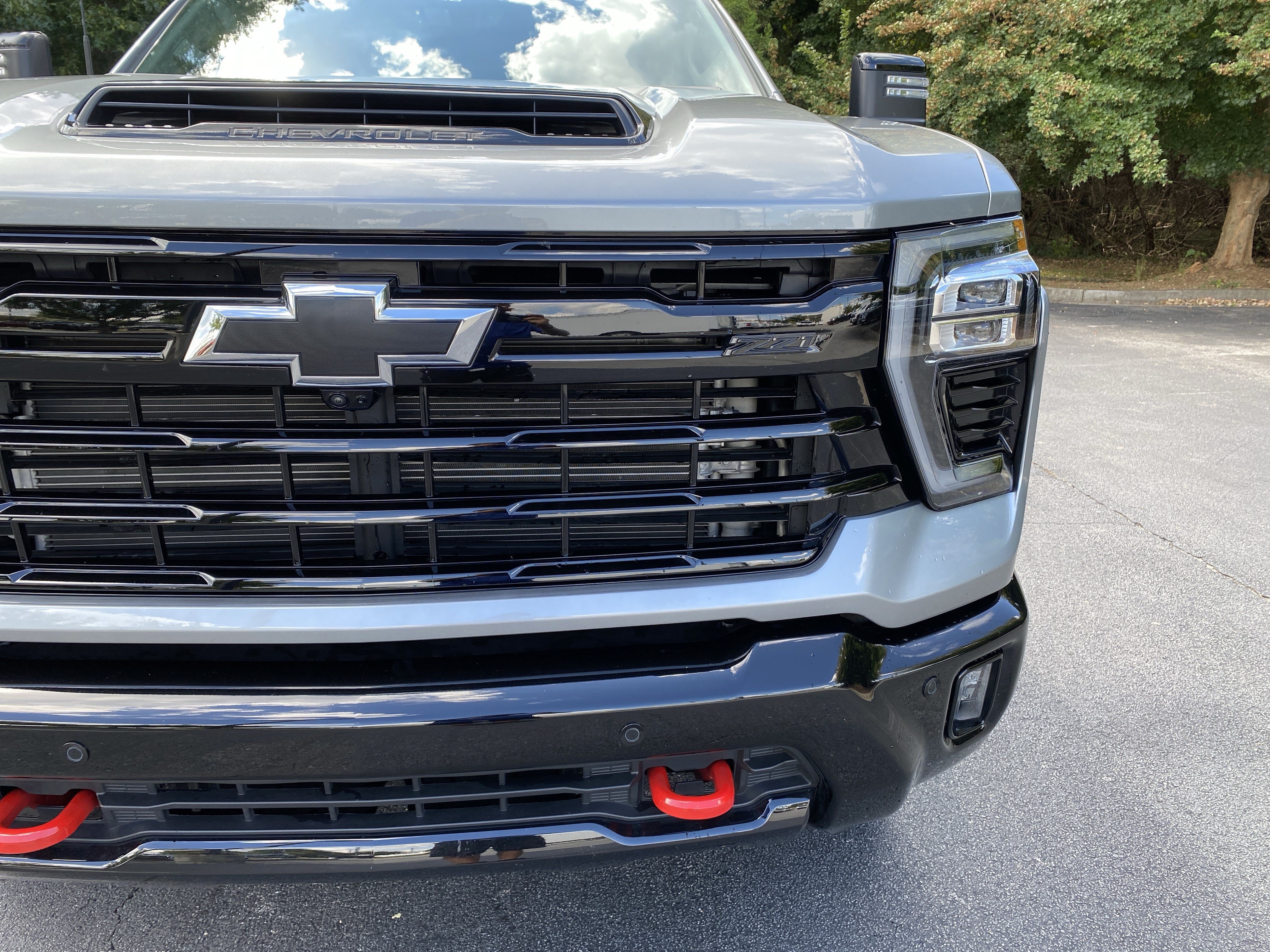 Used 2025 Chevrolet Silverado 2500 LTZ w/ LTZ Plus Package AWD/4WD image 14