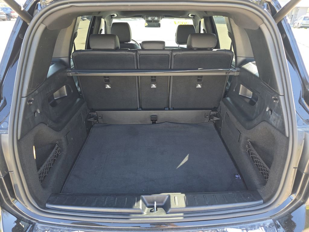 Used 2024 Mercedes-Benz GLB 250 4MATIC image 11
