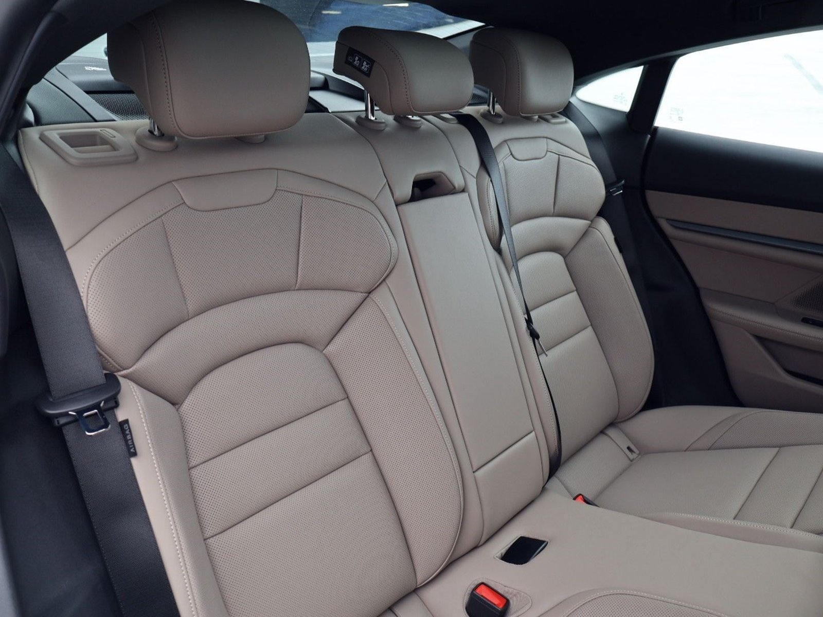 New 2026 Porsche Taycan AWD/4WD image 23
