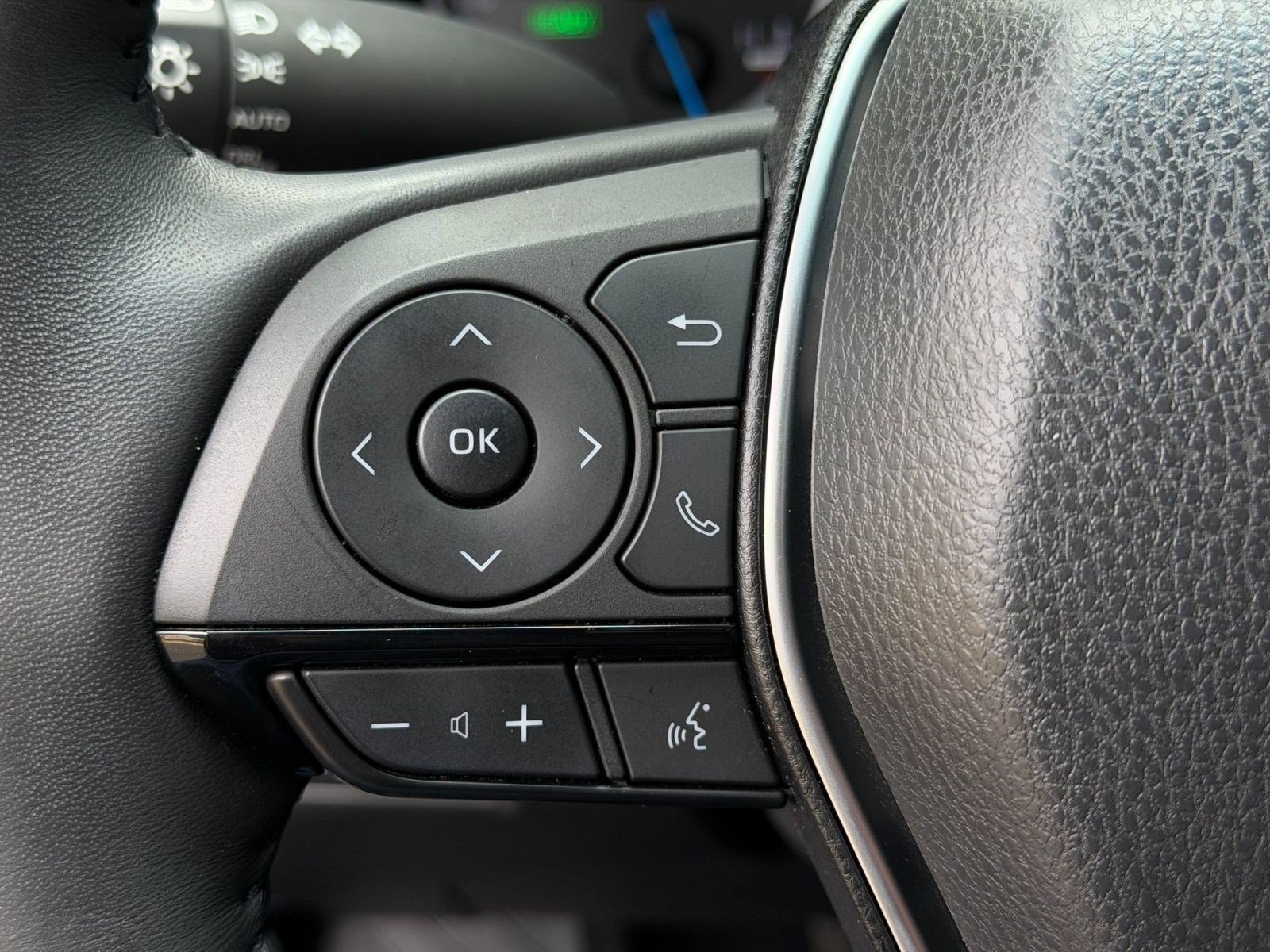 Used 2021 Toyota Venza Limited w/ Advanced Technology Package AWD/4WD image 16