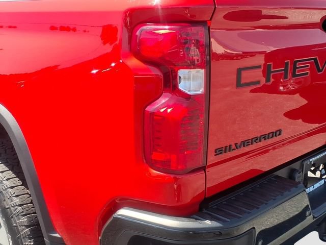 Used 2024 Chevrolet Silverado 2500 Custom w/ Custom Convenience Package AWD/4WD image 11
