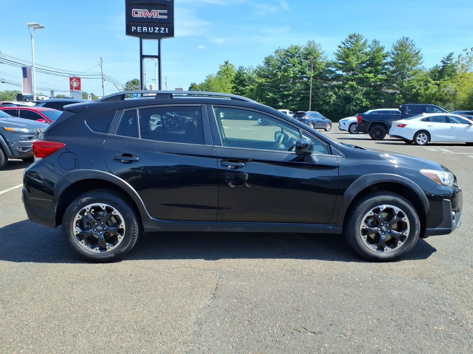 Used 2021 Subaru Crosstrek 2.0i AWD/4WD image 2