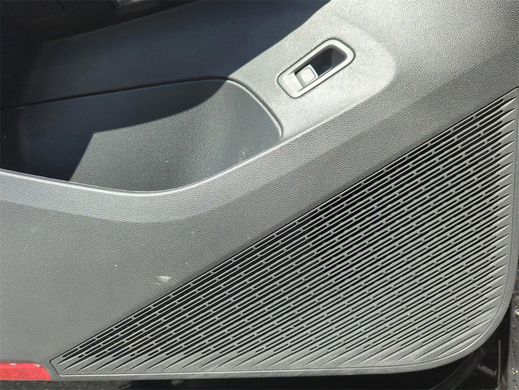 Used 2025 Volkswagen Atlas Cross Sport SEL Premium R-Line image 27