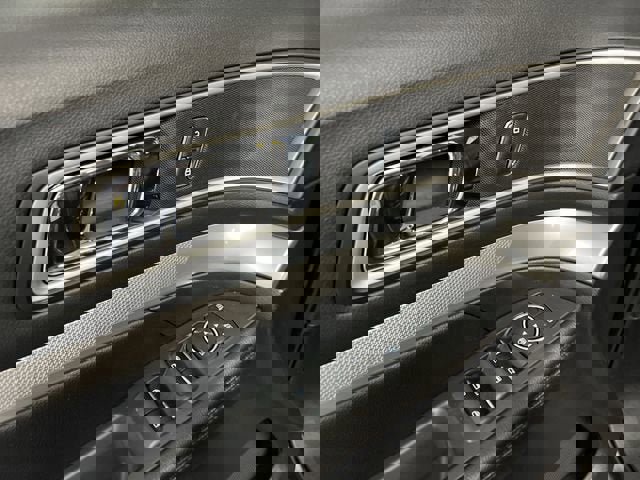 Used 2017 Ford Explorer XLT w/ Equipment Group 202A image 22