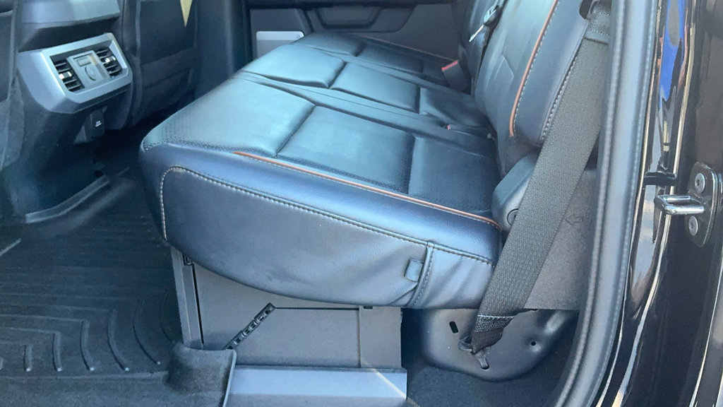 Used 2025 Ford F250 Lariat w/ Lariat Ultimate Package AWD/4WD image 22