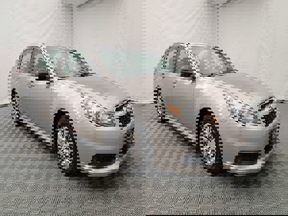 Used 2014 Subaru Legacy 2.5i image 2