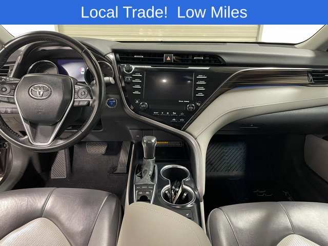 Used 2020 Toyota Camry XLE FWD image 13