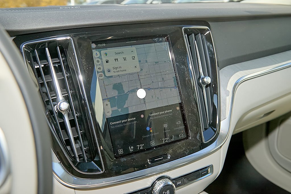 New 2026 Volvo V60 B5 Cross Country Plus w/ Climate Package image 14