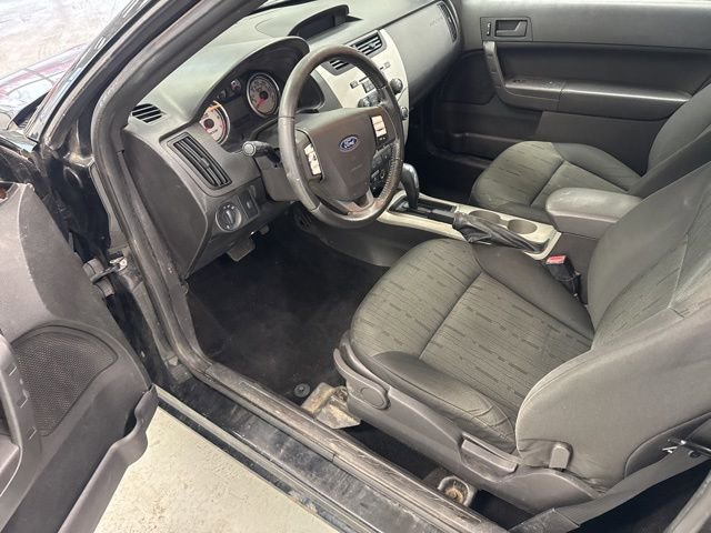 Used 2010 Ford Focus SE image 13