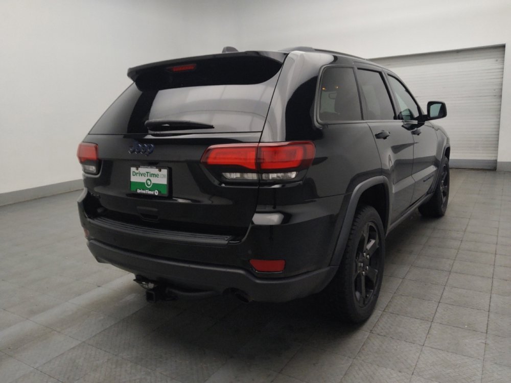 Used 2019 Jeep Grand Cherokee Laredo image 9