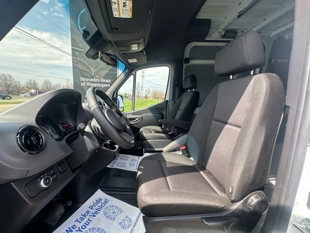 Used 2026 Mercedes-Benz Sprinter 2500 image 16