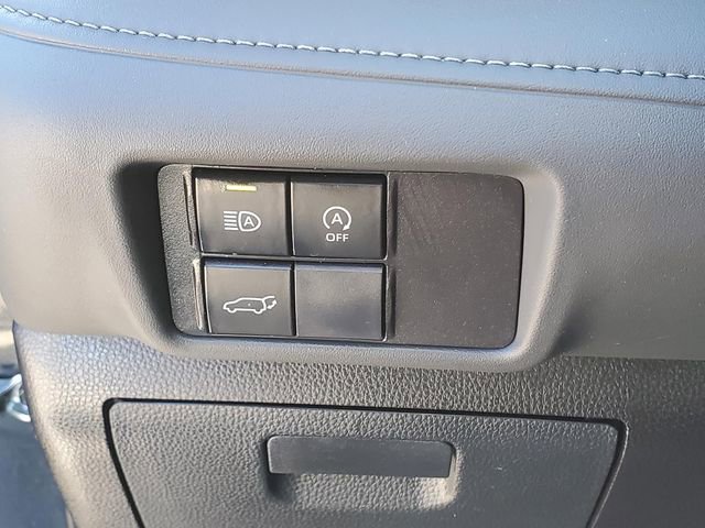 Used 2024 Toyota Highlander LE image 16