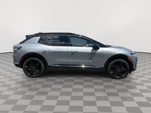 Certified 2026 Chevrolet Equinox EV RS w/ Convenience Package II AWD/4WD image 13