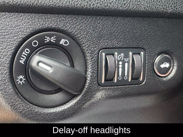 Used 2016 Dodge Charger SRT Hellcat RWD image 40