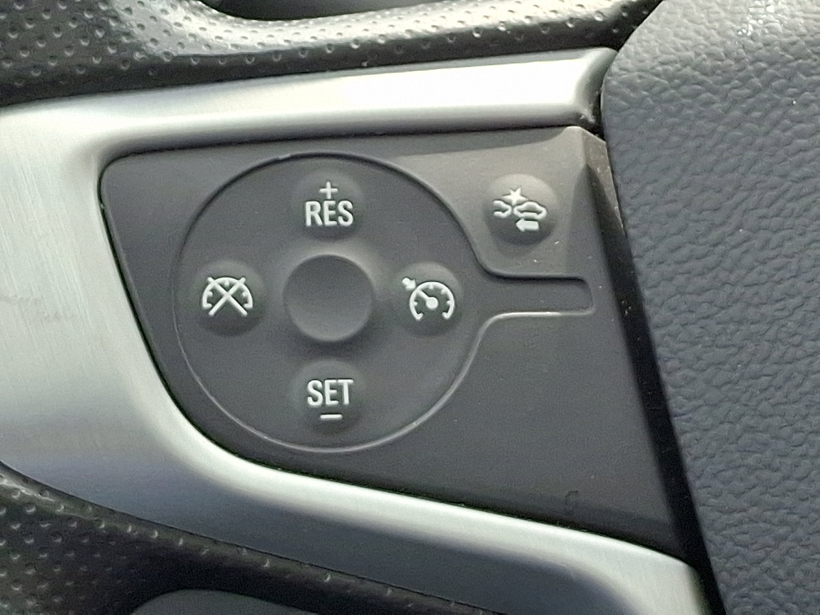 Used 2023 GMC Acadia SLE w/ Driver Convenience Package image 22