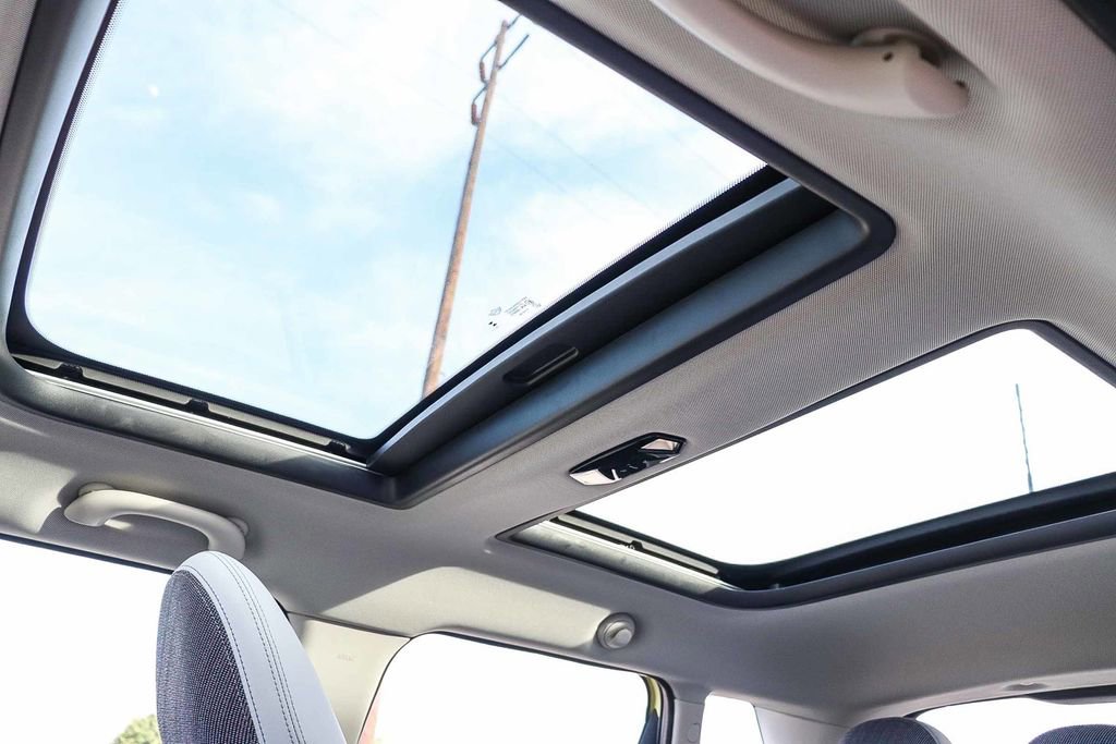 Used 2025 MINI Cooper S image 27