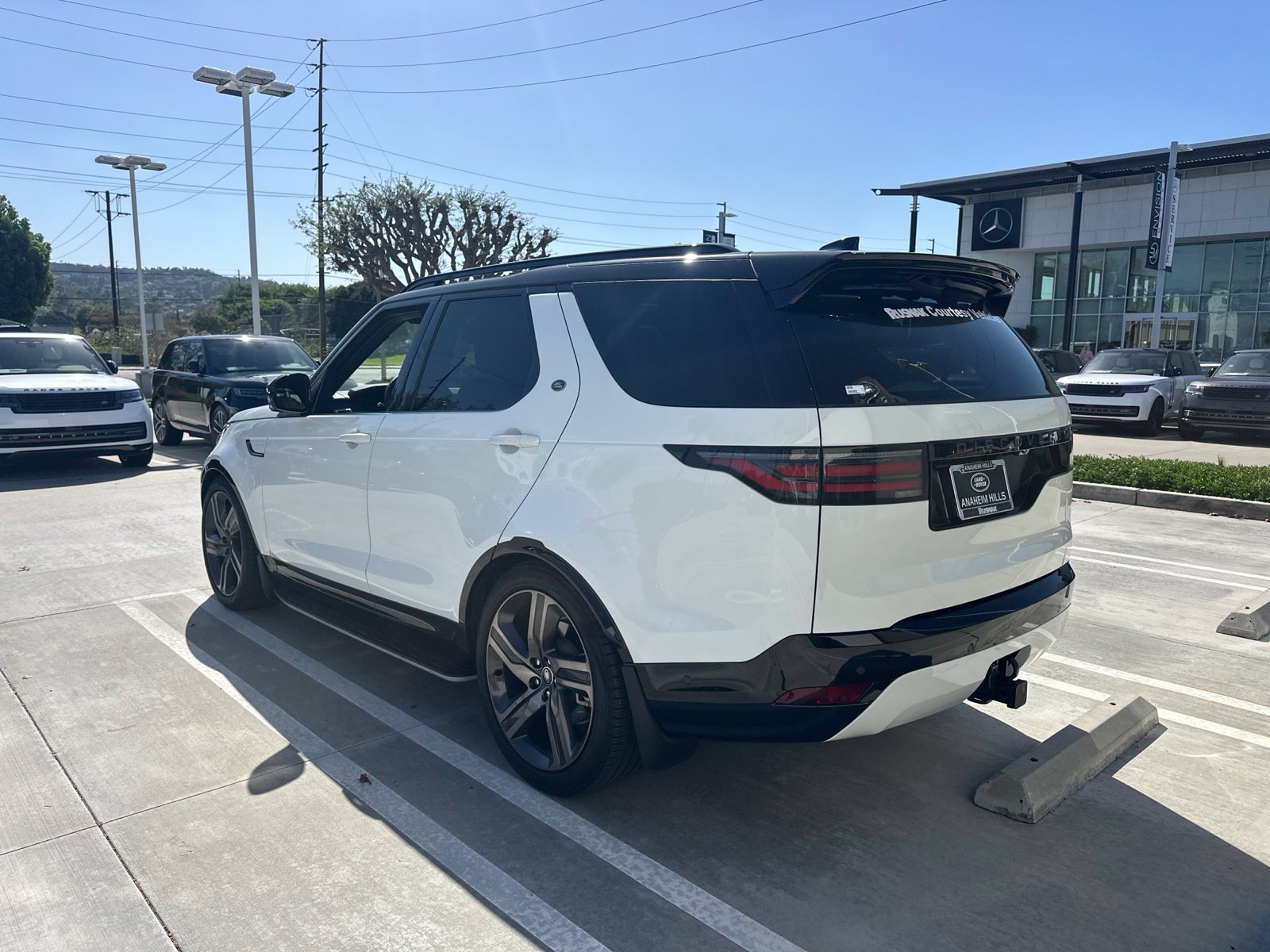 Certified 2026 Land Rover Discovery Dynamic SE AWD/4WD image 4