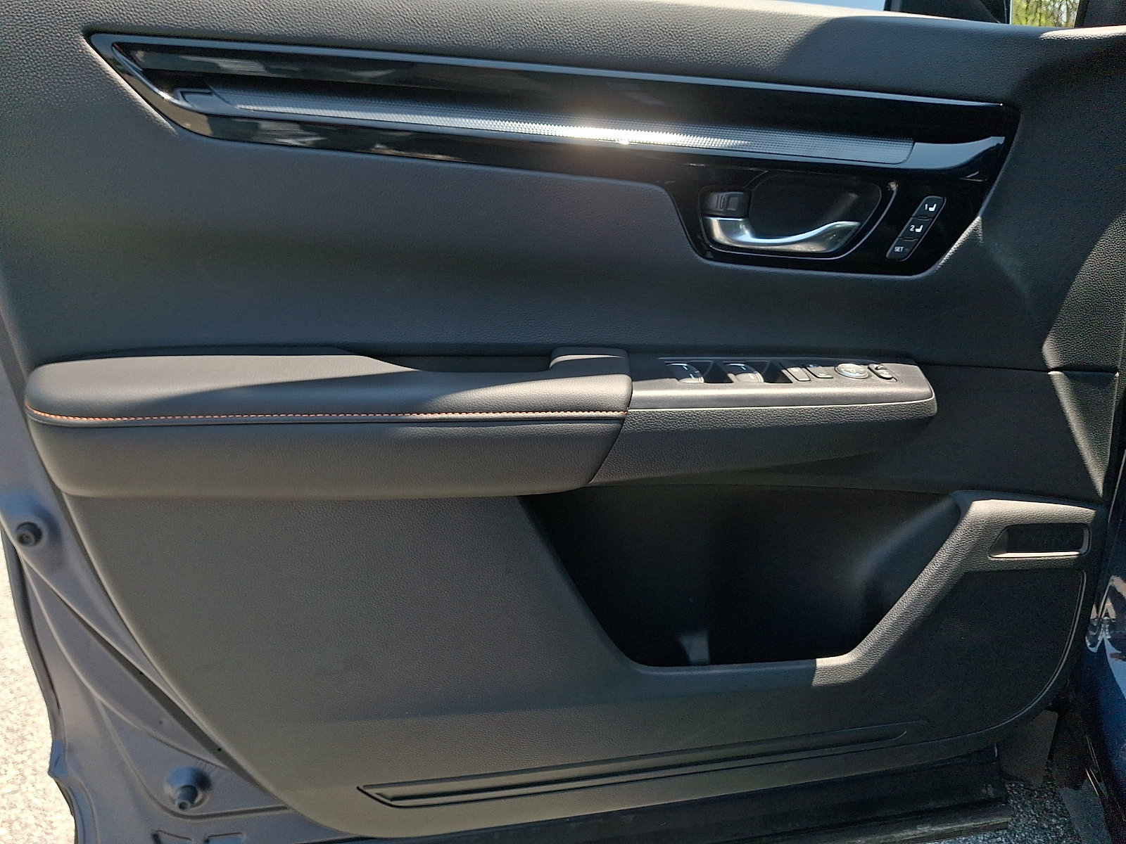 Certified 2025 Honda CR-V Sport Touring image 12