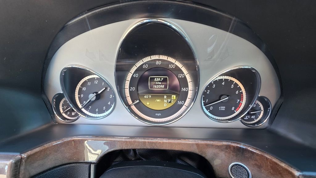 Used 2012 Mercedes-Benz E 350 4MATIC Sedan image 11