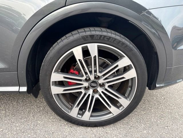 Used 2018 Audi SQ5 Prestige w/ Prestige Package AWD/4WD image 16