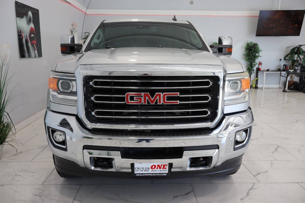 Used 2016 GMC Sierra 2500 SLT w/ Duramax Plus Package AWD/4WD image 8