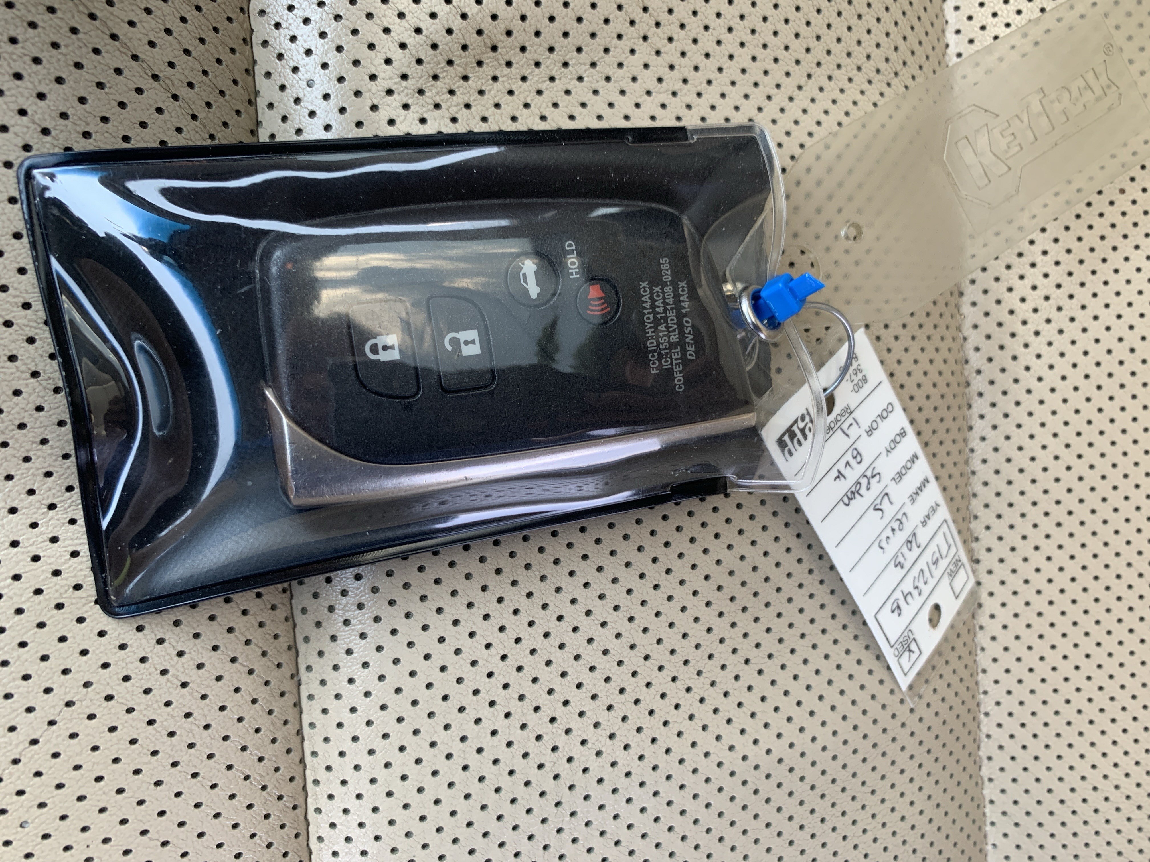 Used 2013 Lexus LS 460 AWD w/ Comfort Pkg image 37