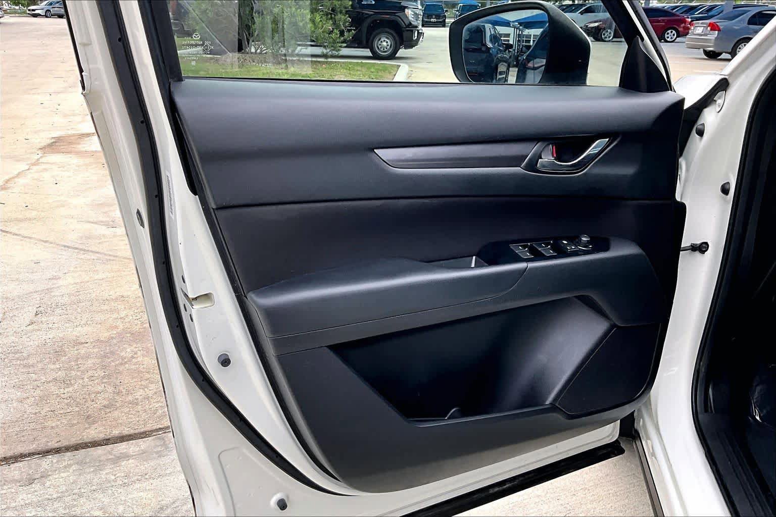Used 2019 MAZDA CX-5 Sport FWD image 22