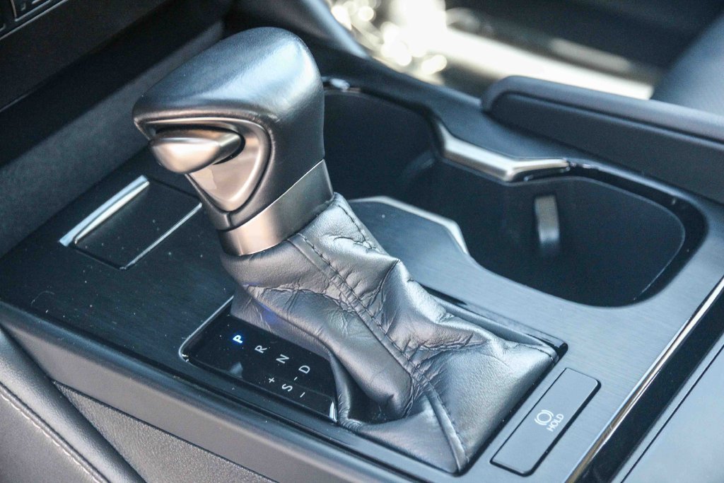 Certified 2024 Lexus ES 350 w/ Premium Package FWD image 21