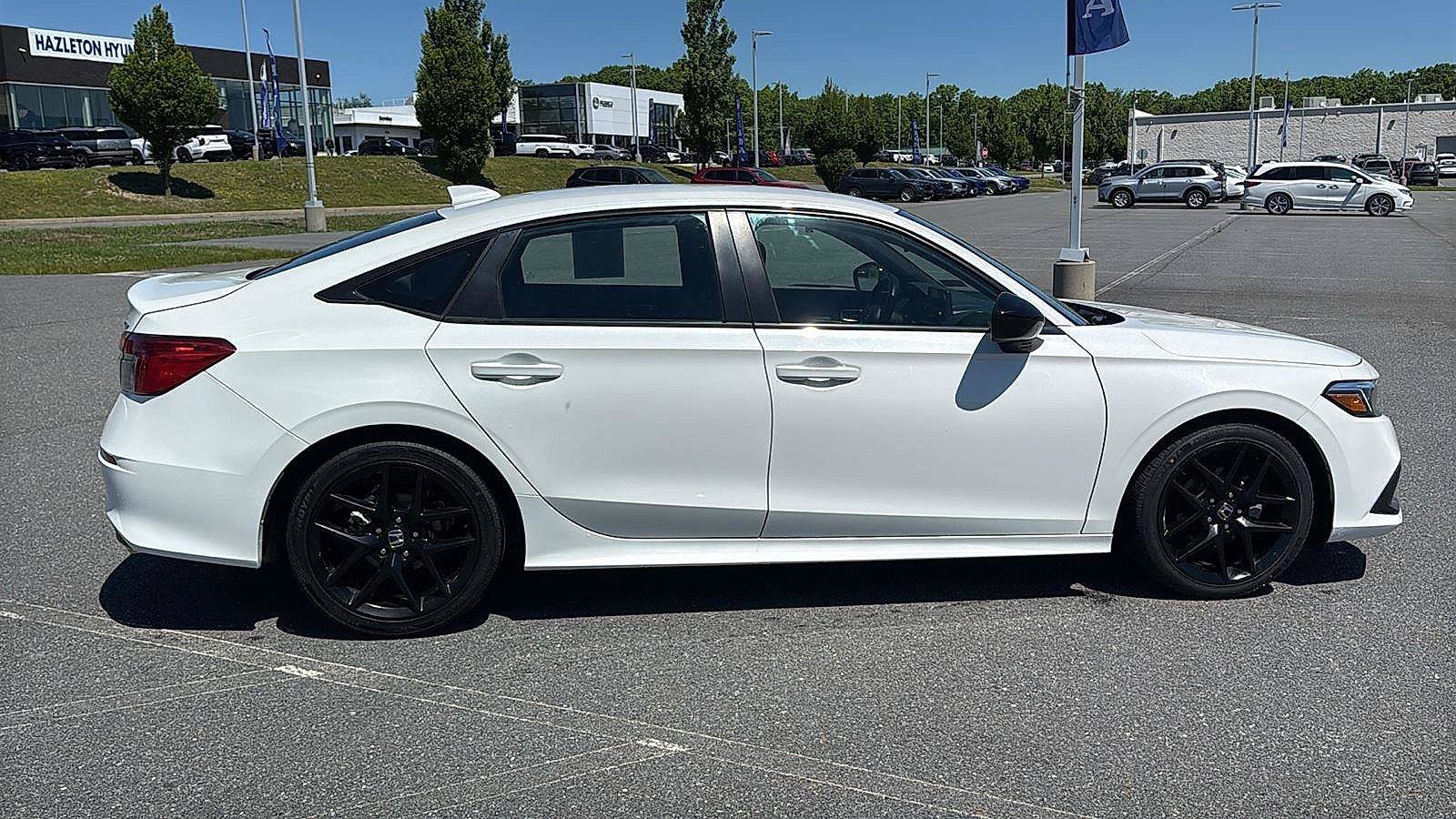 Used 2024 Honda Civic Sport image 4