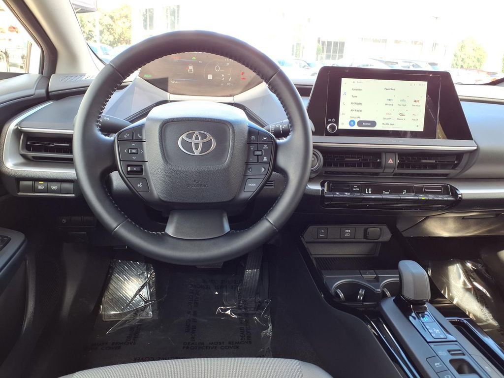 Used 2024 Toyota Prius LE image 13