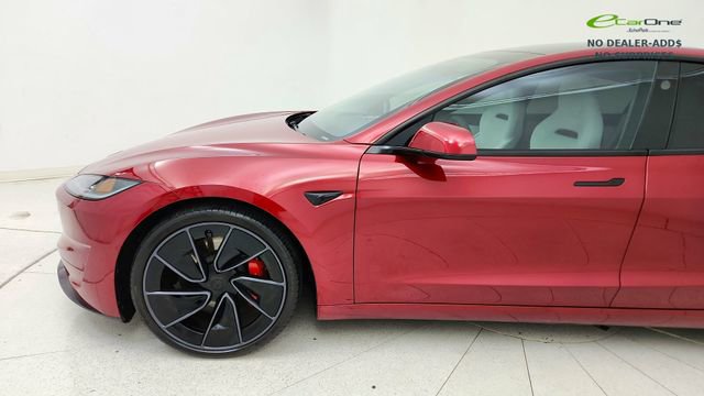 Used 2025 Tesla Model 3 Performance AWD/4WD image 9