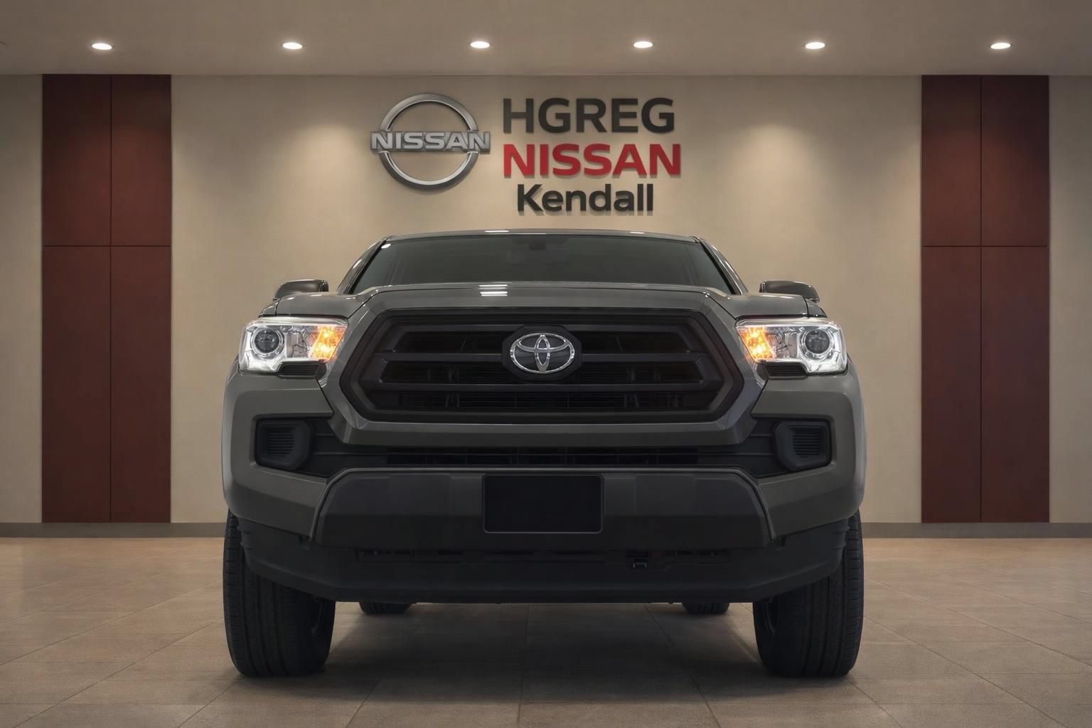 Used 2022 Toyota Tacoma SR RWD image 5
