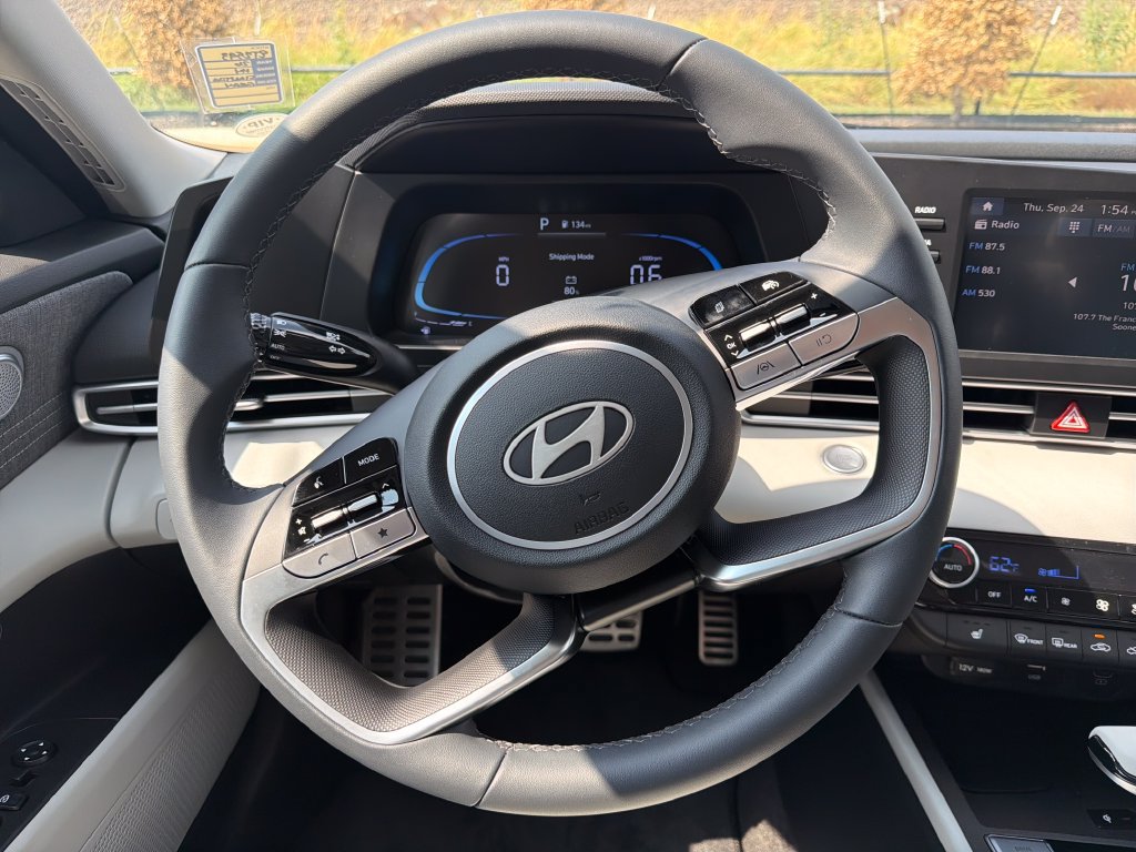 New 2026 Hyundai Elantra SEL Sport FWD image 24