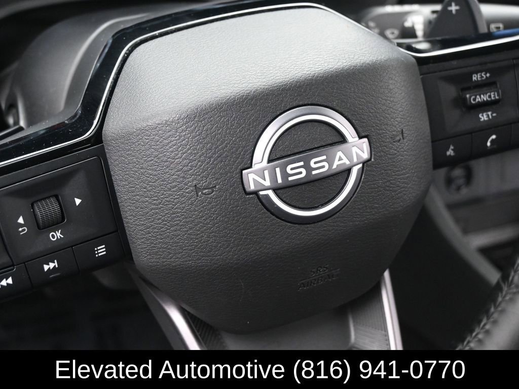 Used 2025 Nissan Rogue SL image 14
