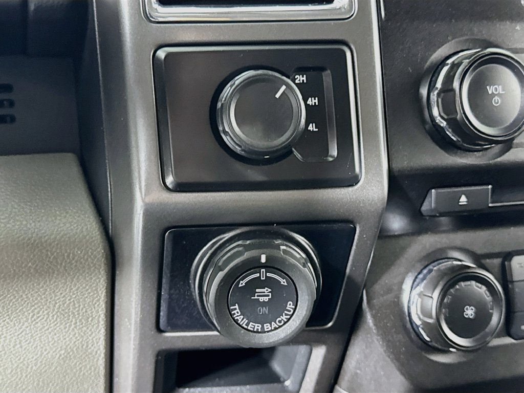 Used 2017 Ford F150 XLT w/ Equipment Group 301A Mid AWD/4WD image 18