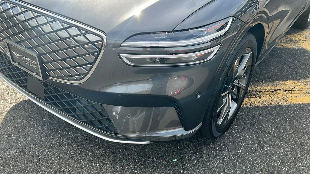 Used 2025 Genesis Electrified GV70 Advanced image 14