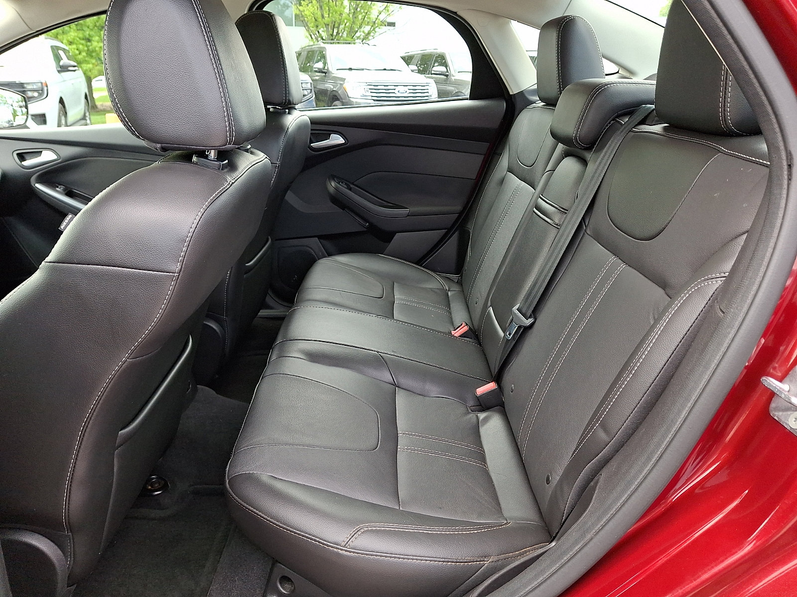 Used 2013 Ford Focus Titanium FWD image 13
