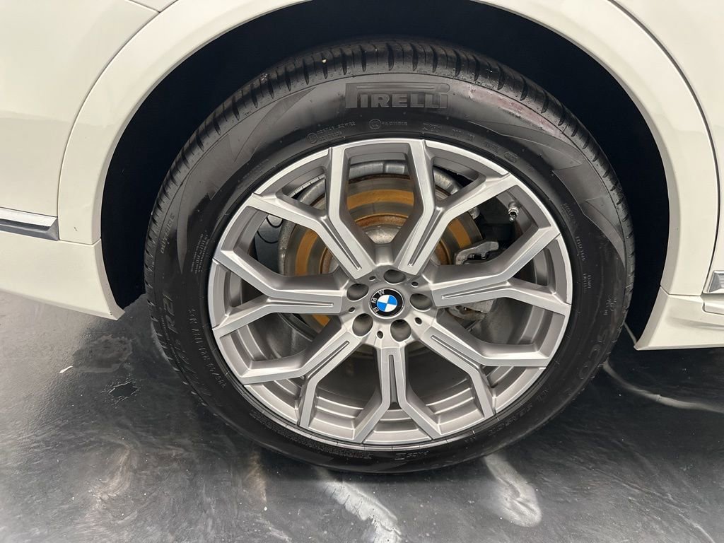 Used 2020 BMW X7 xDrive40i w/ Luxury Seating Package image 37