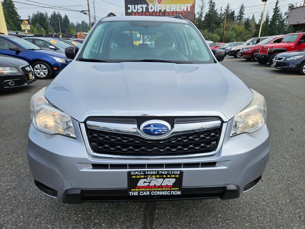 Used 2015 Subaru Forester 2.5i w/ Alloy Wheel Package image 2