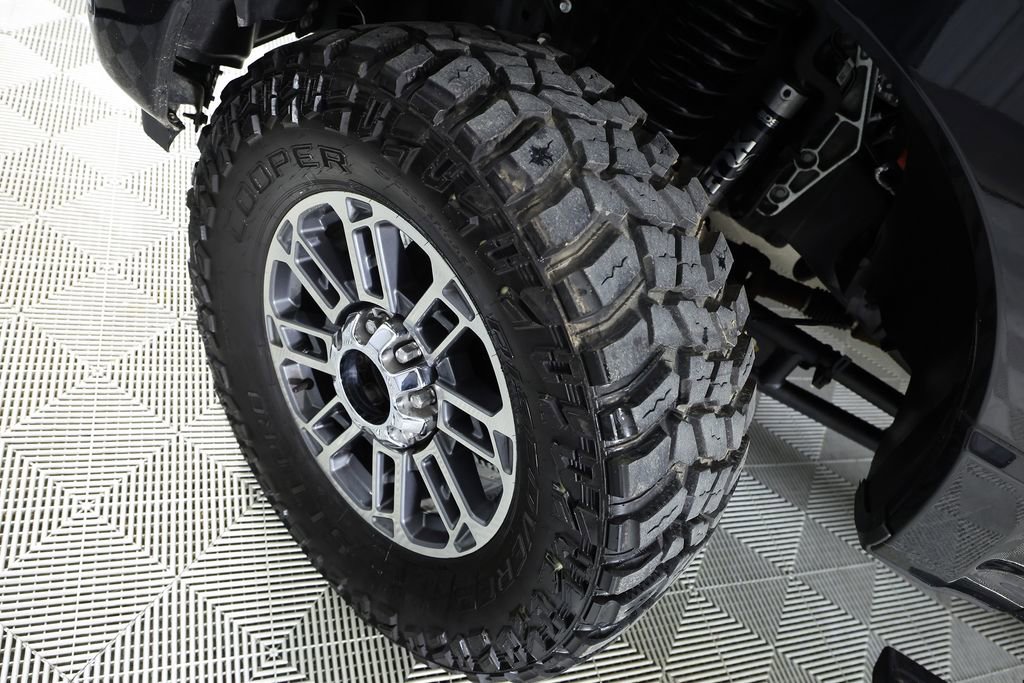 Used 2025 Ford F250 Platinum w/ Platinum Plus Package AWD/4WD image 47