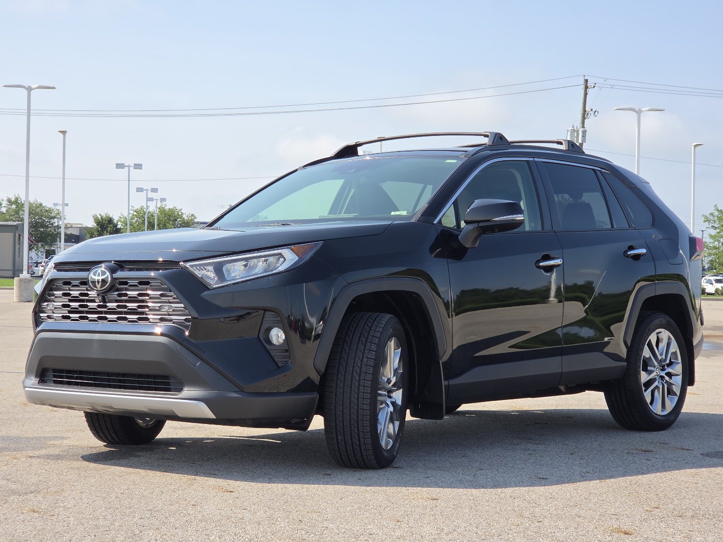Used 2021 Toyota RAV4 Limited AWD/4WD image 16