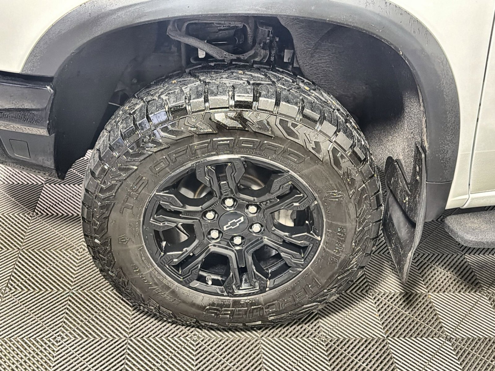 Used 2022 Chevrolet Silverado 1500 ZR2 w/ Technology Package image 12