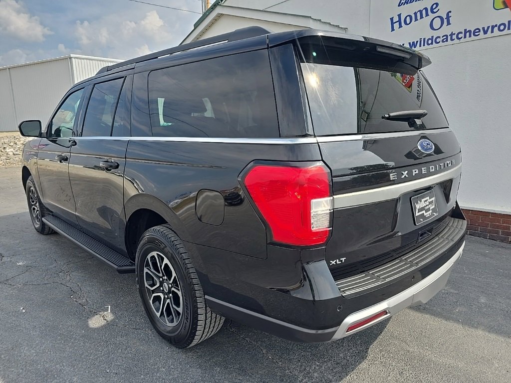 Used 2024 Ford Expedition Max XLT image 6