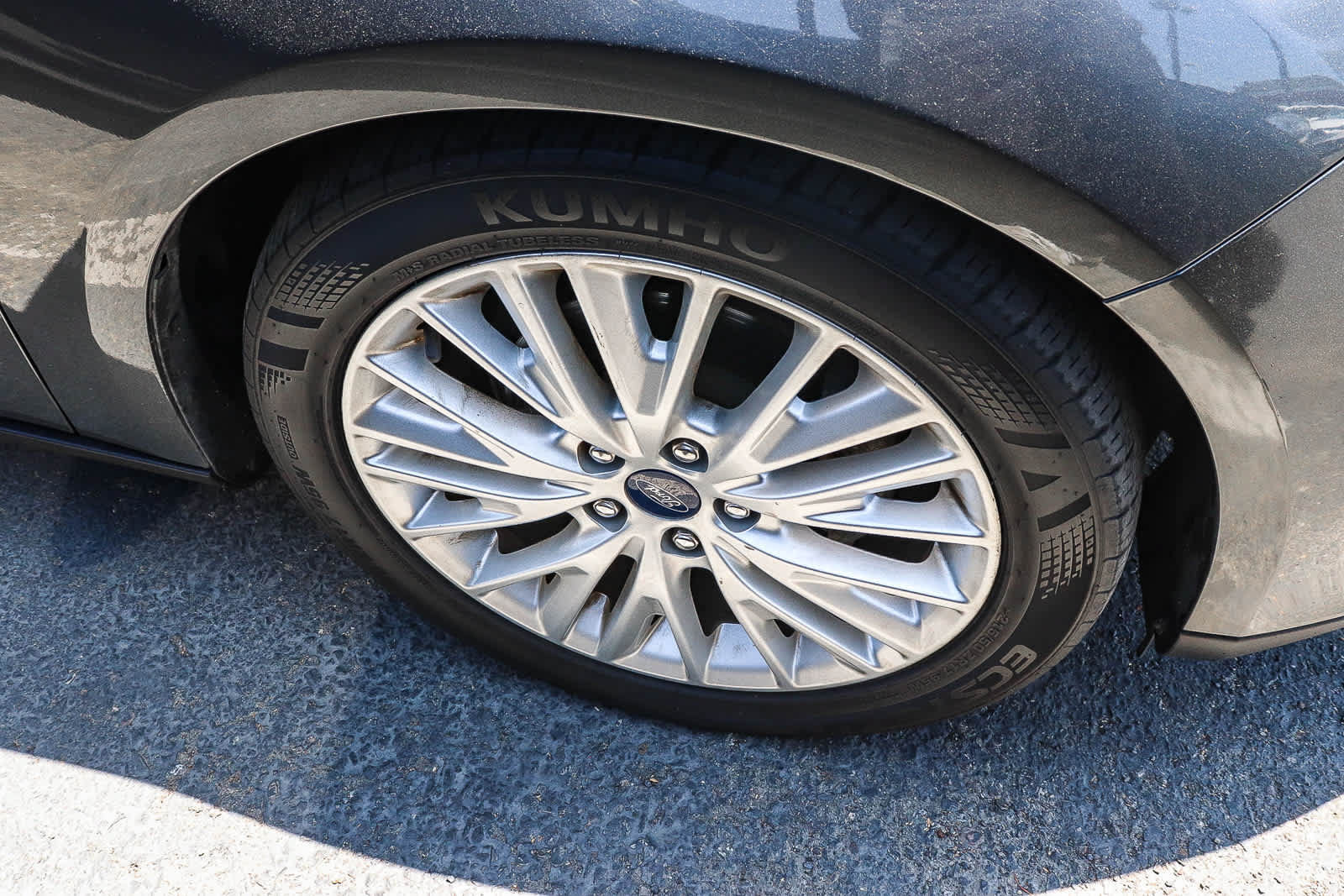 Used 2017 Ford Focus Titanium FWD image 23