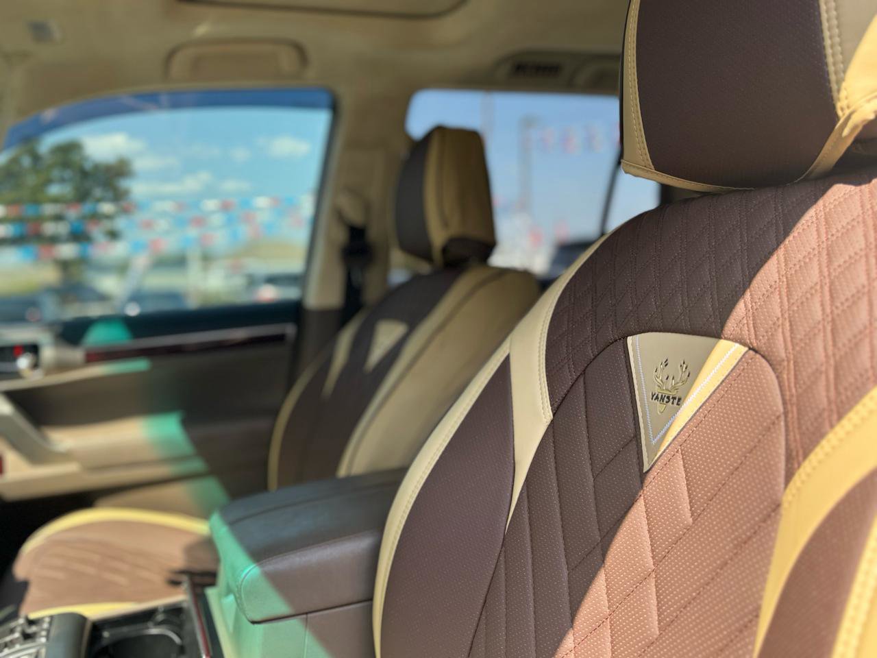 Used 2018 Lexus GX 460 Premium w/ Premium Package AWD/4WD image 28
