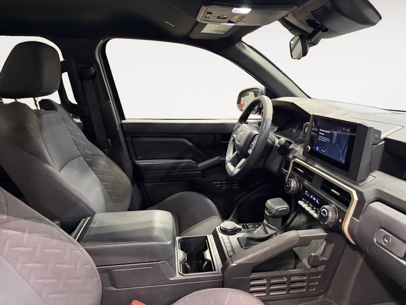 Used 2024 Toyota Tacoma SR image 16