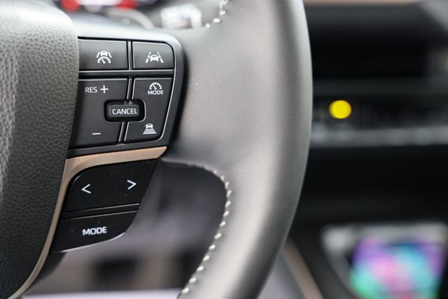 Used 2025 Toyota Crown Signia w/ Advanced Technology Package AWD/4WD image 20