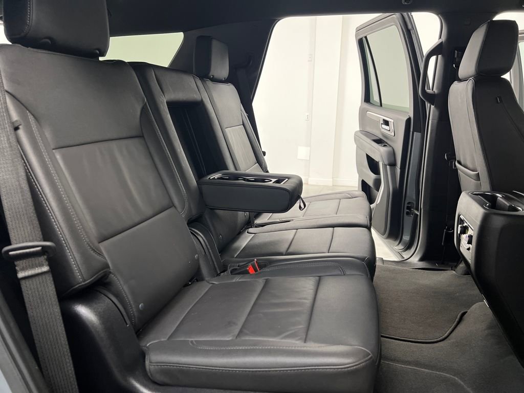 Used 2025 Chevrolet Tahoe LT image 17
